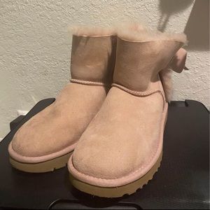 Kids Ugg Boots size 5 youth